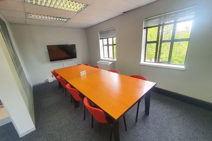 To Let commercial Property for Rent in Newton Park Eastern Cape